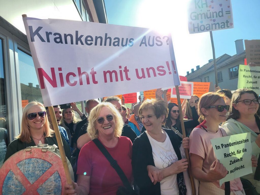 Stille Kundgebung gegen die Schließung des LK Gmünd